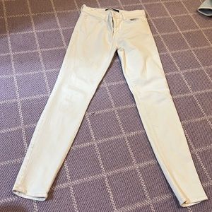 J BRAND white soft jeans size 28
